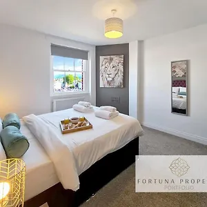 superb-3-4-penthouse-apartment-in-a-superior-regency.cardiffhotelswales.com/